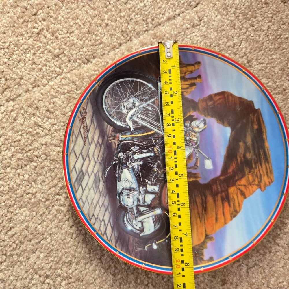 Vintage Easy Rider Collector Plate - Picture 4 of 7